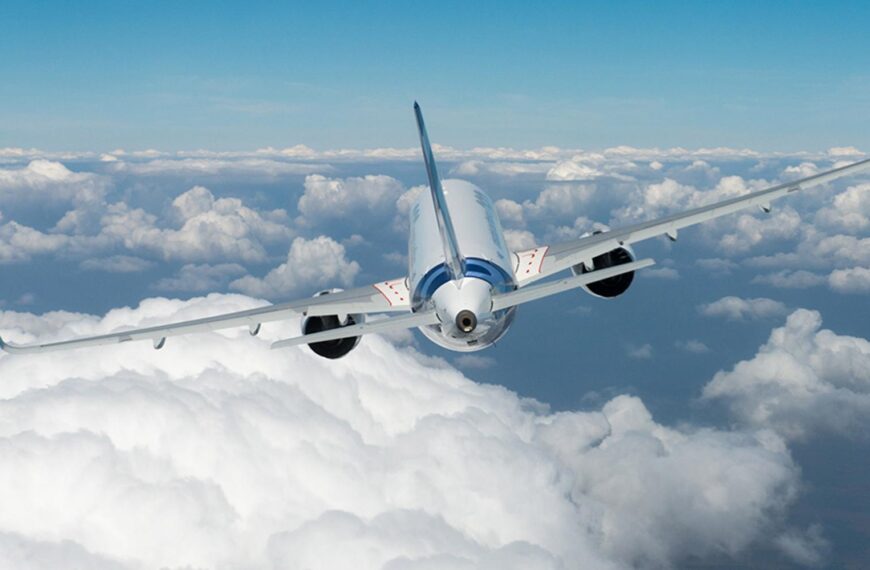 What cause Turbulence in airplane?