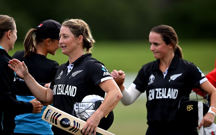 DEBORAH ANN HOCKLEY Leading run scorer in women's World Cup records season in Criss Cross Tamizh