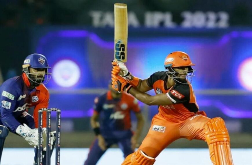 IPL 2022 MI vs GT: Mumbai Indians beats Gujarat Titans by 5 runs in Sams' last over