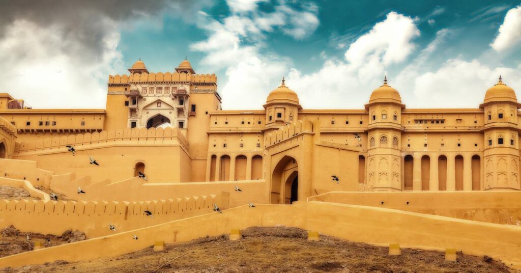 History of Amber Fort(1592)- Stunning UNESCO World Heritage Site in Rajasthan